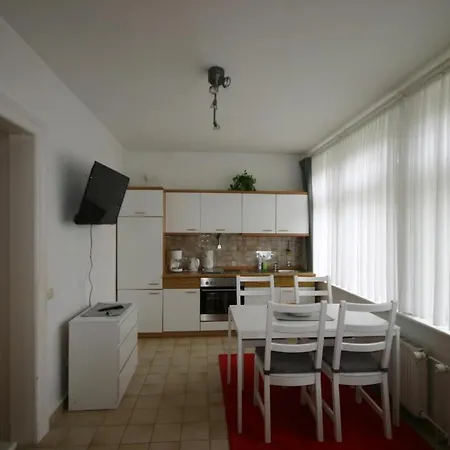 Haus Zur Eiche 1 *